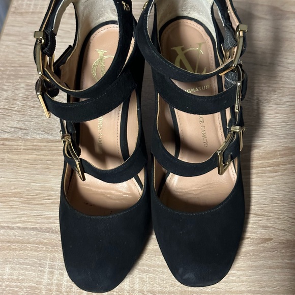 SOLD!! 🚫🚫 Vince Camuto Signature
Style - Gillee - Size - 6 - Picture 4 of 7